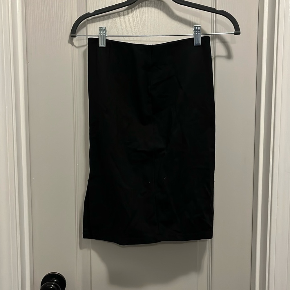 Pencil shirt with side slit